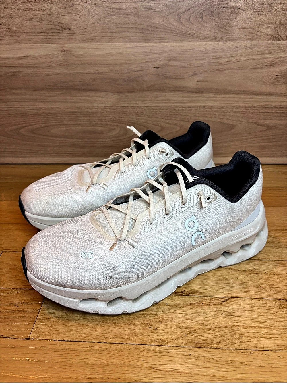 On Running Cloudtilt Men's Sneakers in Pearl / Ice - Size 10